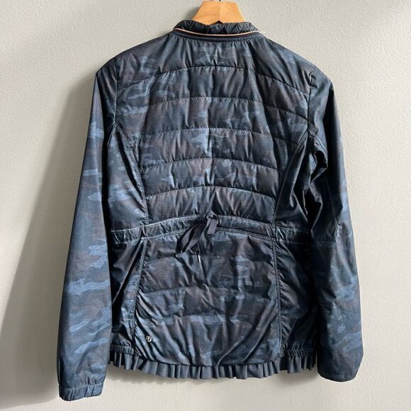 Lululemon Spring Fling Puffy Windbreaker Heathered Lotus Camo Oil Slick Blue 8 - Picture 7 of 16